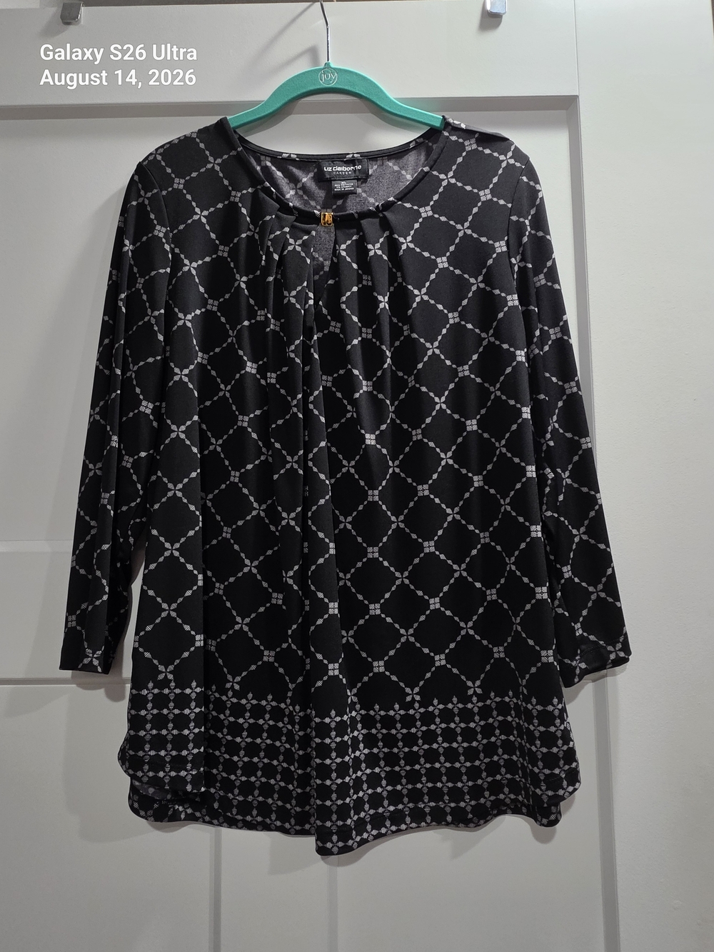 Liz Claiborne Black and White Geometric-Print Long-Sleeve Tunic